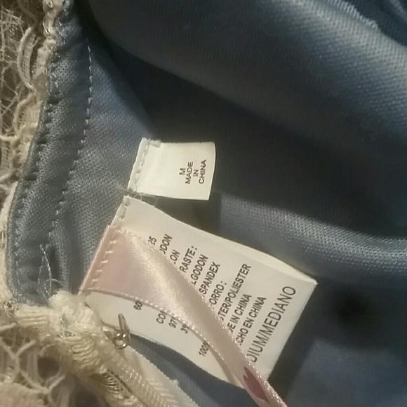 Strapless white lace and denim peplum style dress - Picture 2 of 2